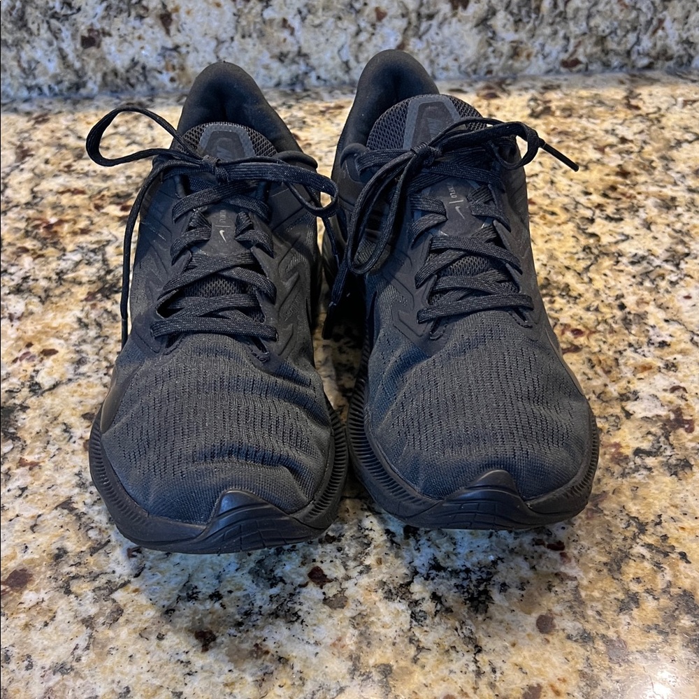 Black Nike Athletic Running Shoes